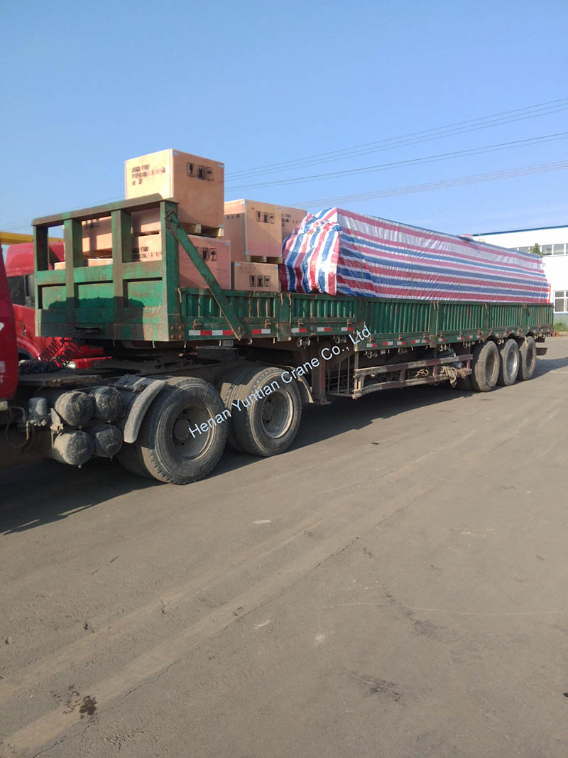 Overhead crane and steel building delivery to Oran port, Algeria