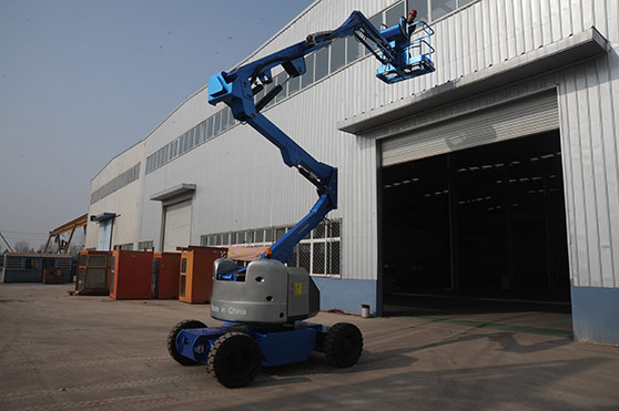 Self Propelled Articulating Boom Lift